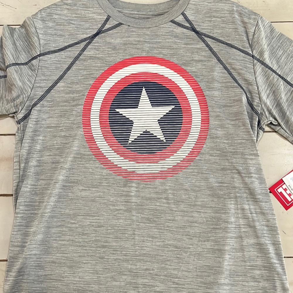 Mens Marvel Graphic Tee Shirt Captain America Medium Lightweight Moisture wickin